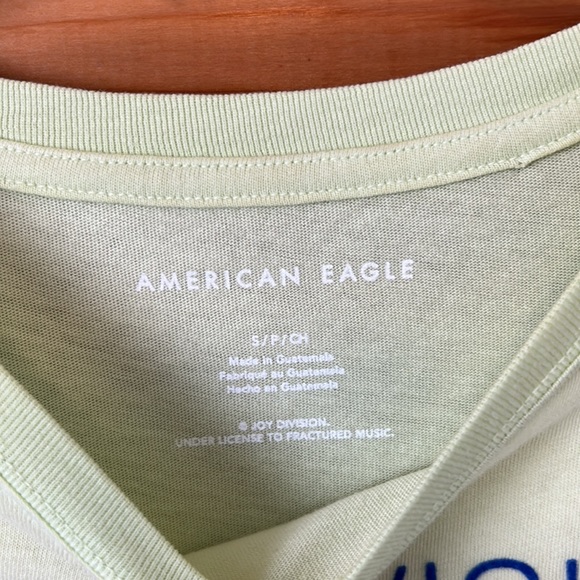 American Eagle shirt - Picture 2 of 2